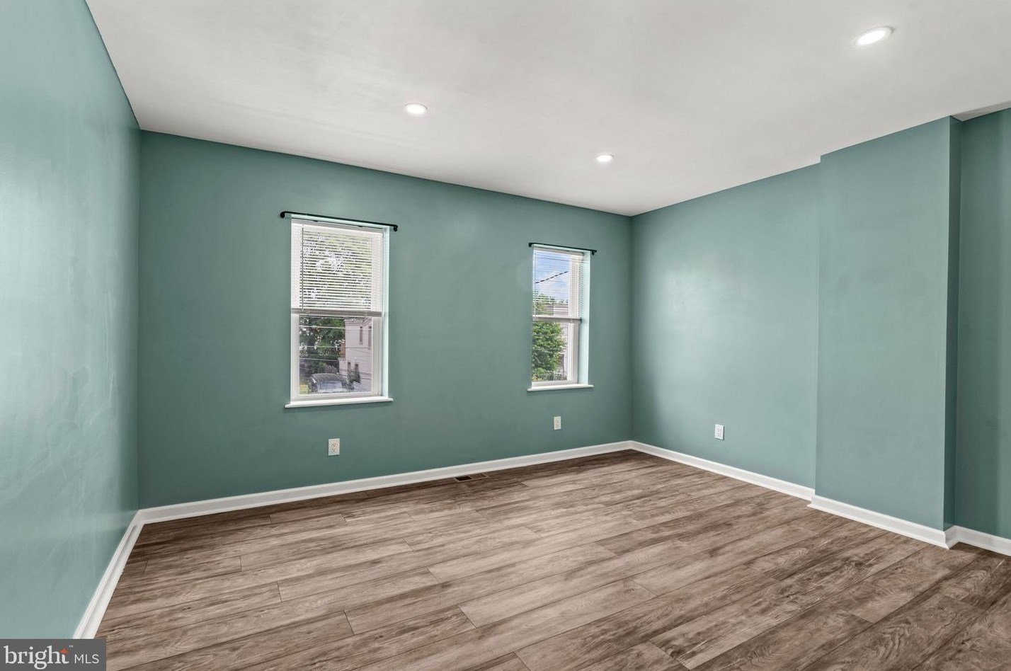 4567 Milnor St, Philadelphia PA  19124-4119 exterior