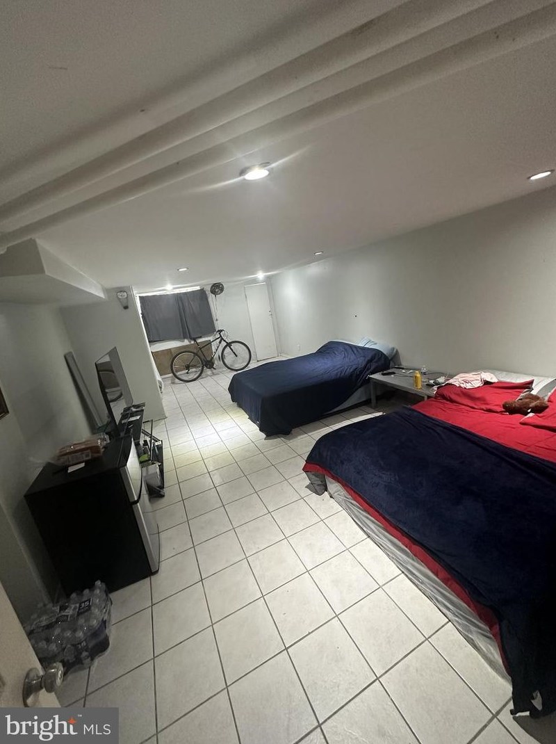 1224 Unruh Ave, Philadelphia PA 19135-2809 exterior