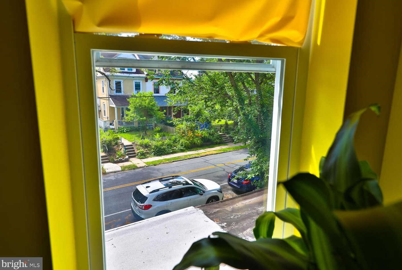 121 Washington Ln, Philadelphia PA 19144-1630 exterior