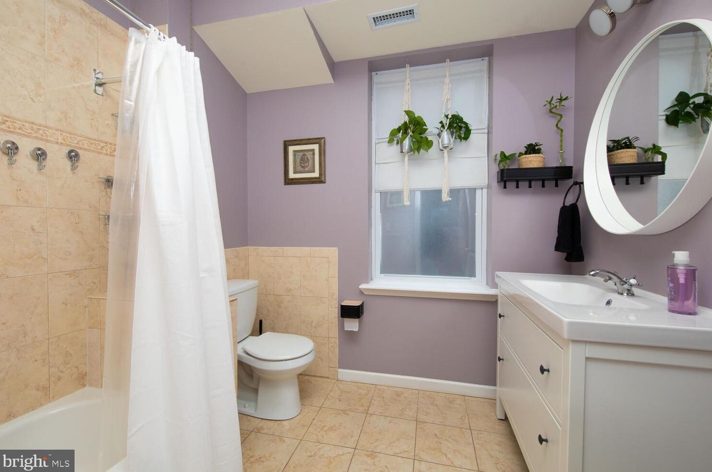 121 Washington Ln, Philadelphia PA 19144-1630 exterior