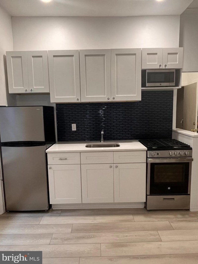 2225 Locust St #2r, Philadelphia, PA 19103