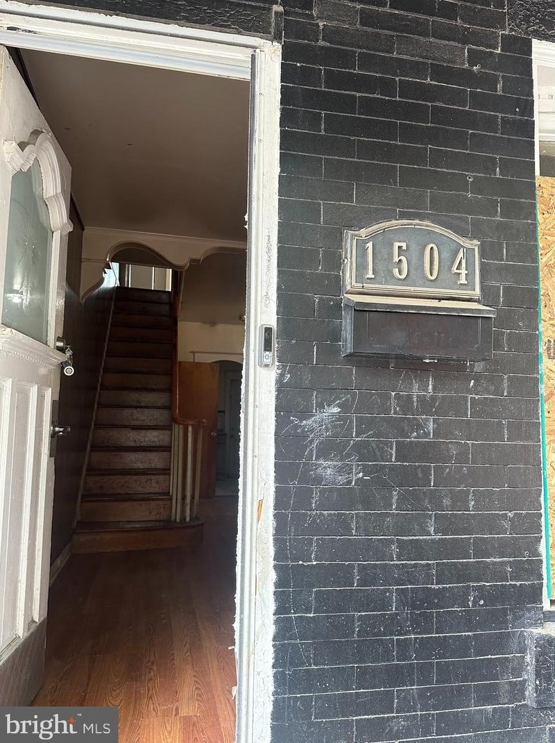 1504 Etting St, Philadelphia, PA 19146-4419
