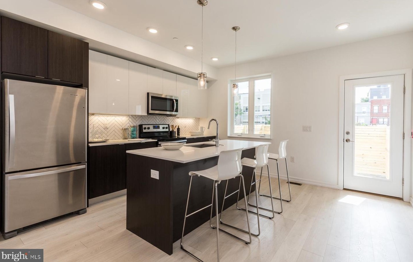 1233 N 27th St #a, Philadelphia, PA 19121