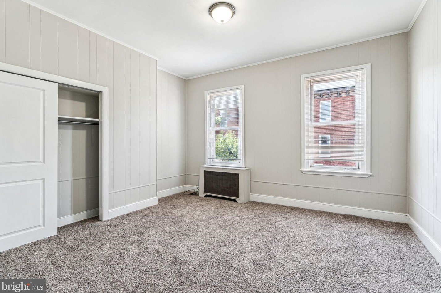 425 Mifflin St, Philadelphia PA 19148-1823 exterior