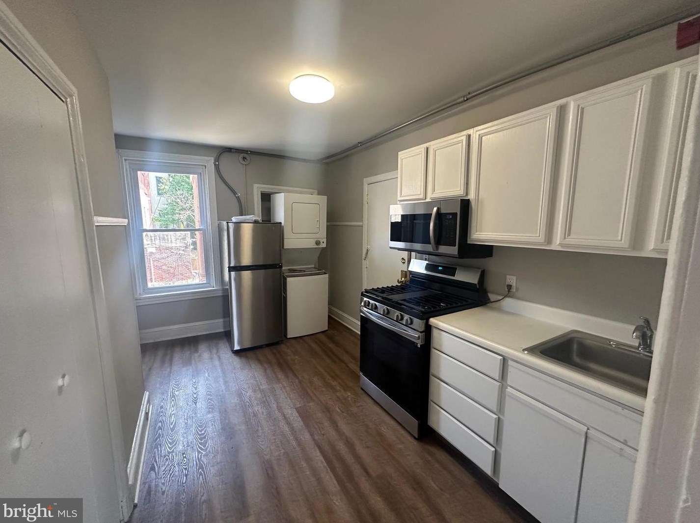 525 N 22nd St #unit 2 Front, Philadelphia, PA 19130