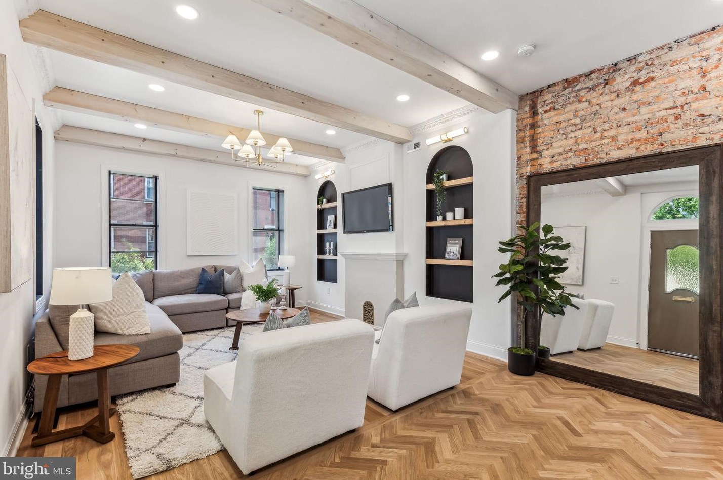 750 23rd St, Philadelphia PA  19130-2618 exterior