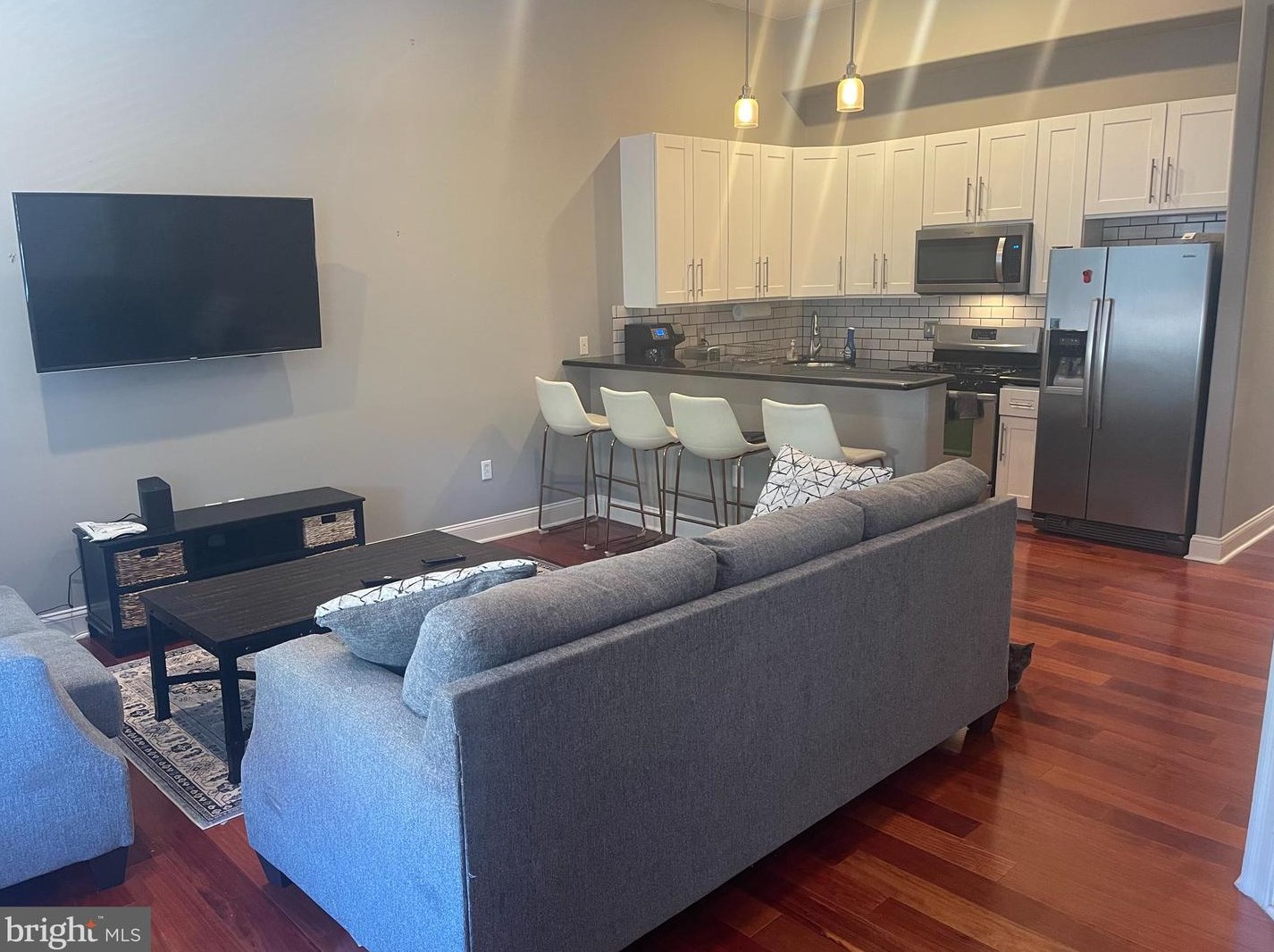 1836 Green St #3, Philadelphia, PA 19130