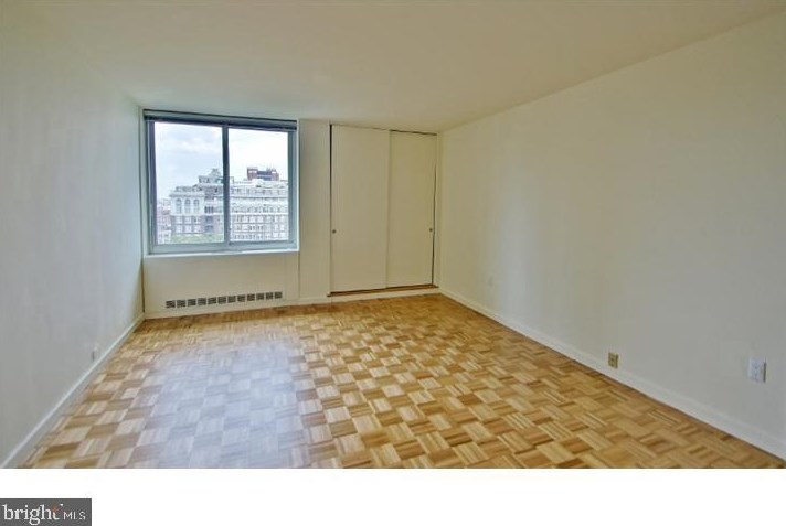 604 S Washington Sq Apt 1714, Philadelphia, PA 19106