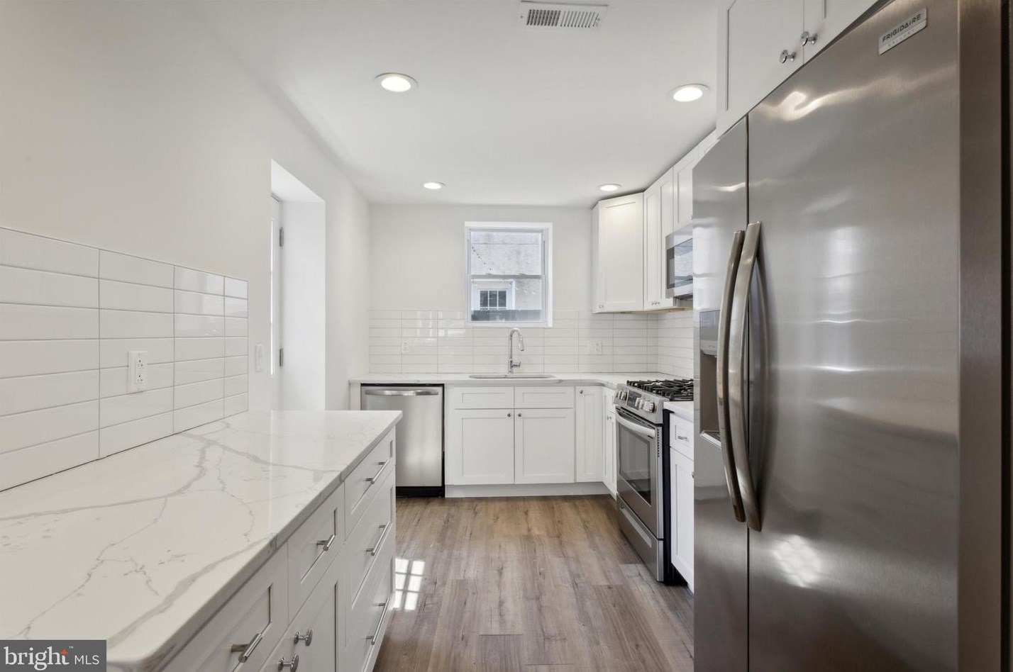 118 Sigel St, Philadelphia PA 19148-2122 exterior