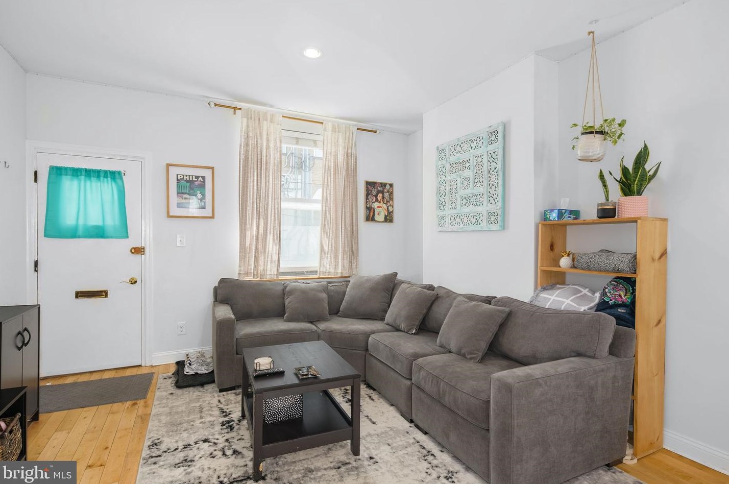 153 E Allen St, Philadelphia, PA 19125