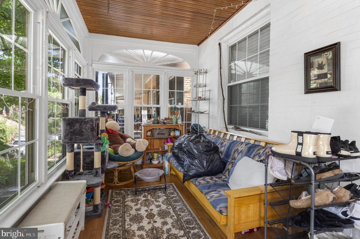 592 Martin St, Philadelphia, PA 19128
