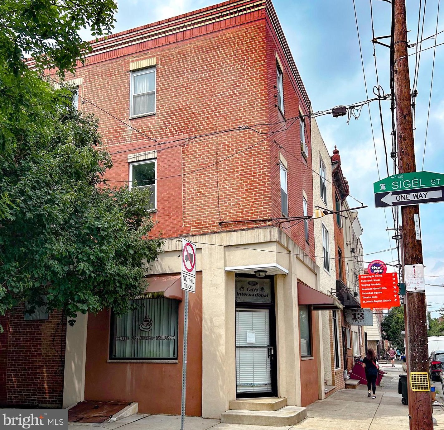 1824 S 13th St #2nd Floor, Philadelphia, PA 19148