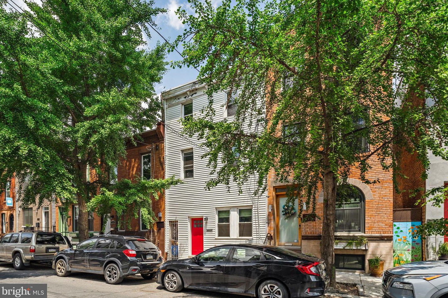 2057 Susquehanna Ave, Philadelphia, PA 19125-1541