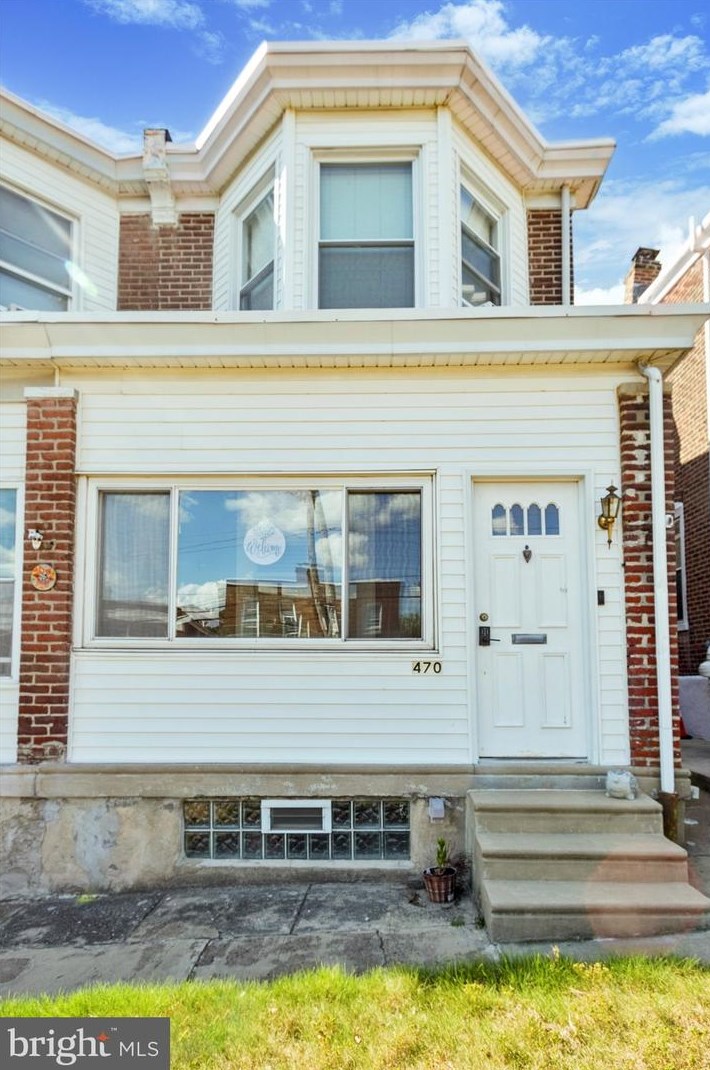 470 Shurs Ln, Philadelphia, PA 19128