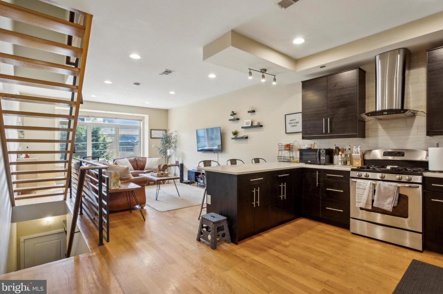 916 S 20th St # B, Philadelphia, PA