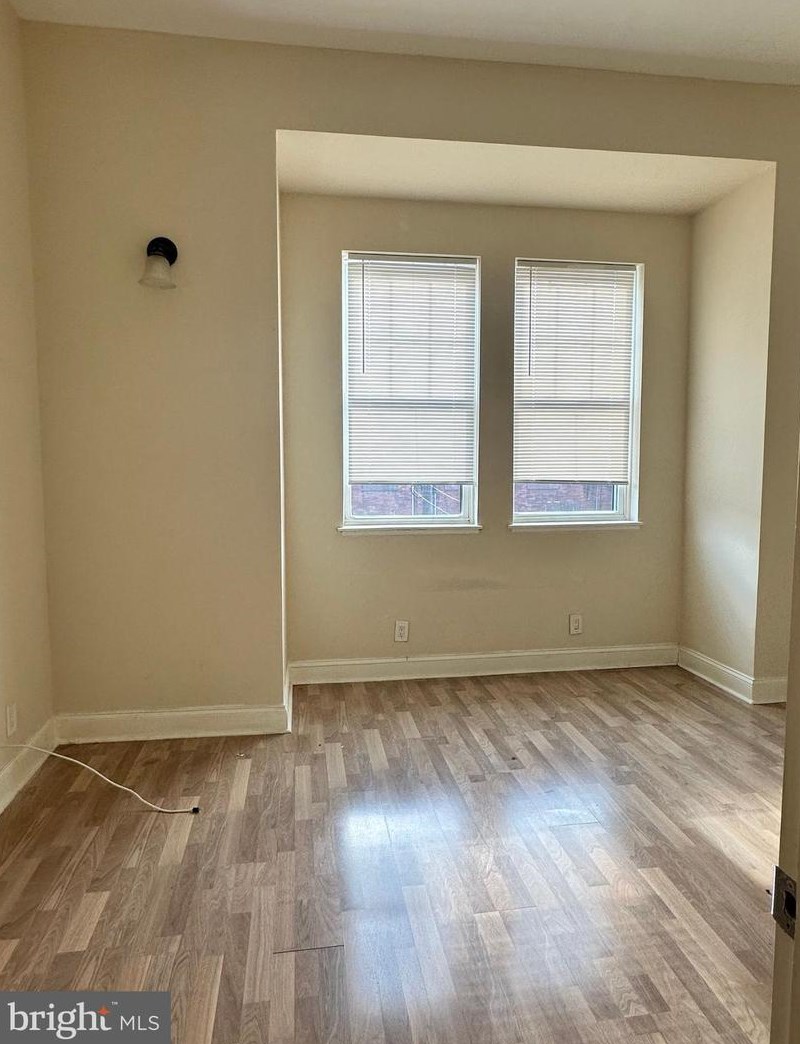 1933 S 17th St #2, Philadelphia, PA 19145