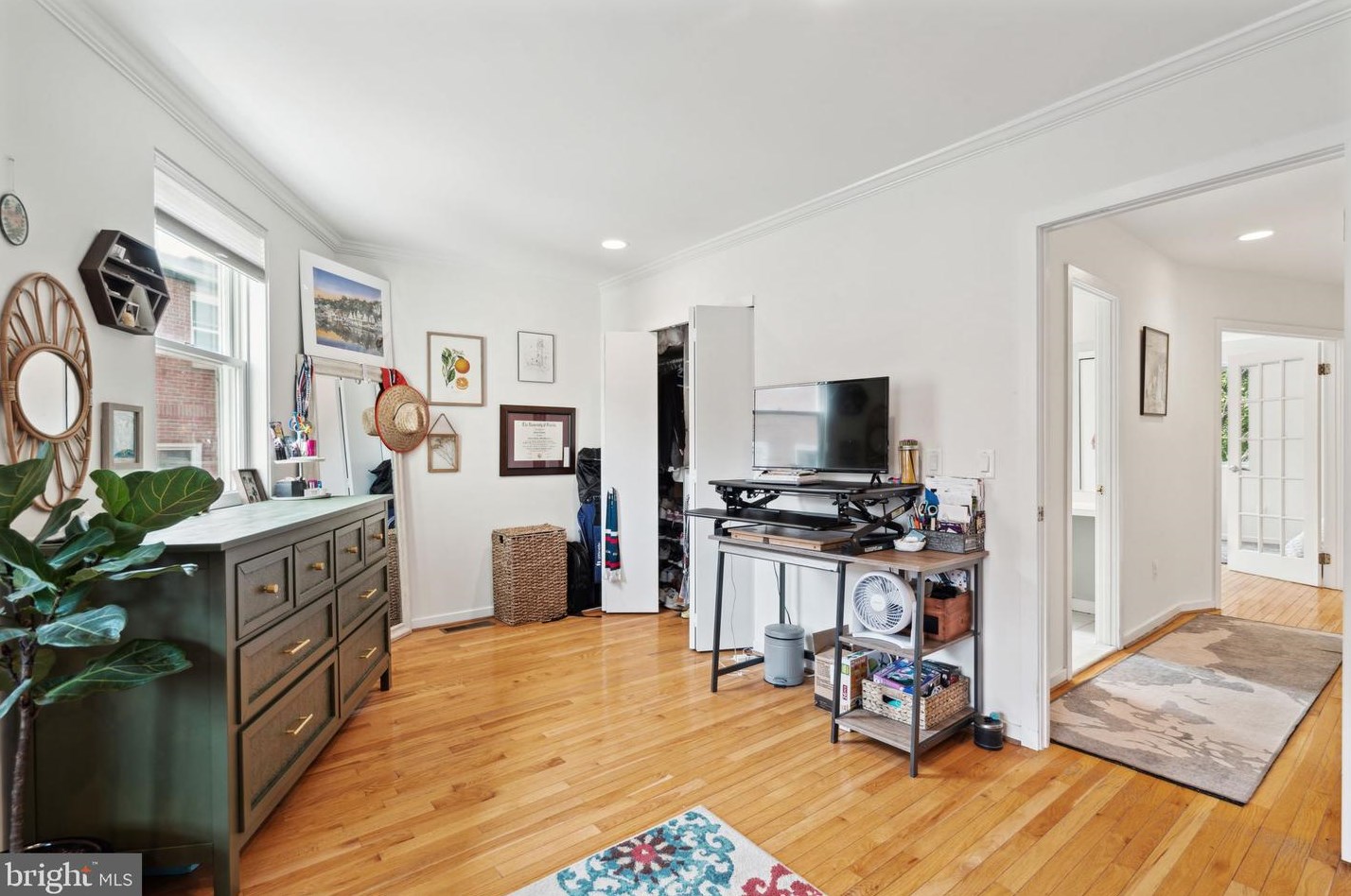 2911 Pennsylvania Ave, Philadelphia PA 19130-1107 exterior