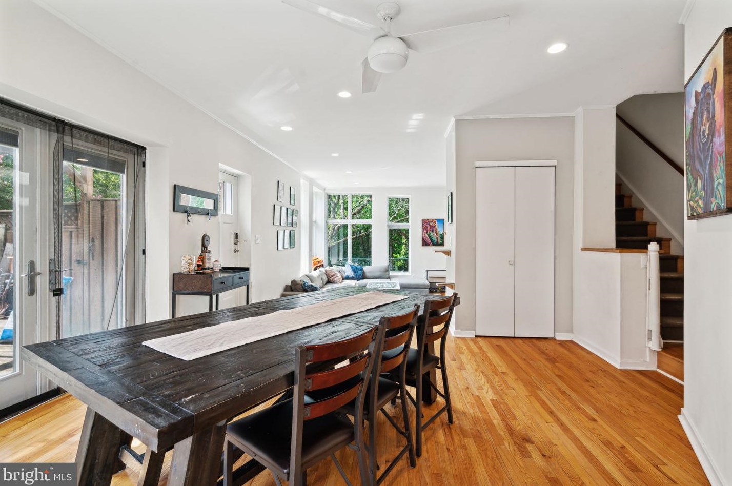 2911 Pennsylvania Ave, Philadelphia PA 19130-1107 exterior