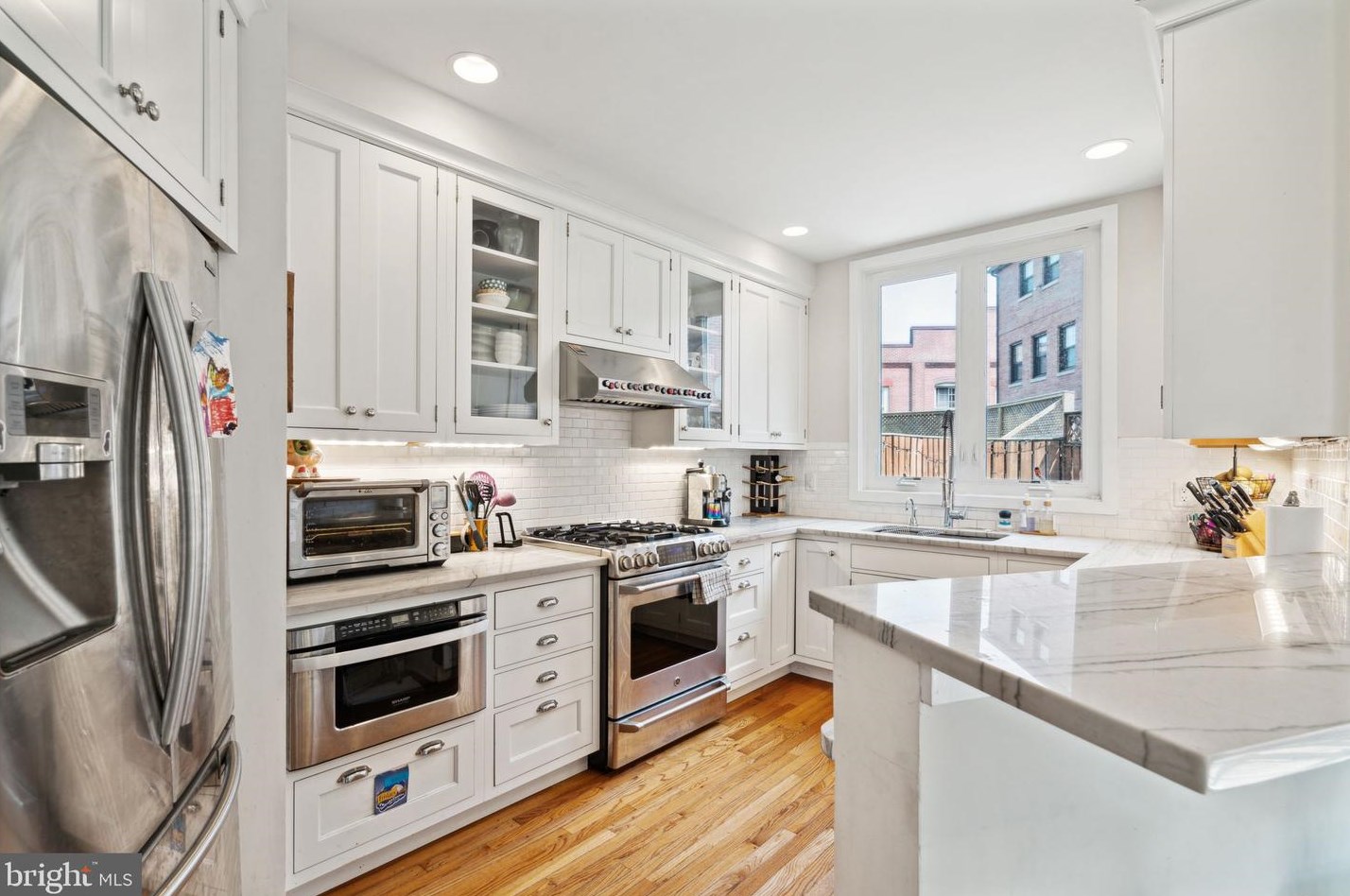 2911 Pennsylvania Ave, Philadelphia PA 19130-1107 exterior