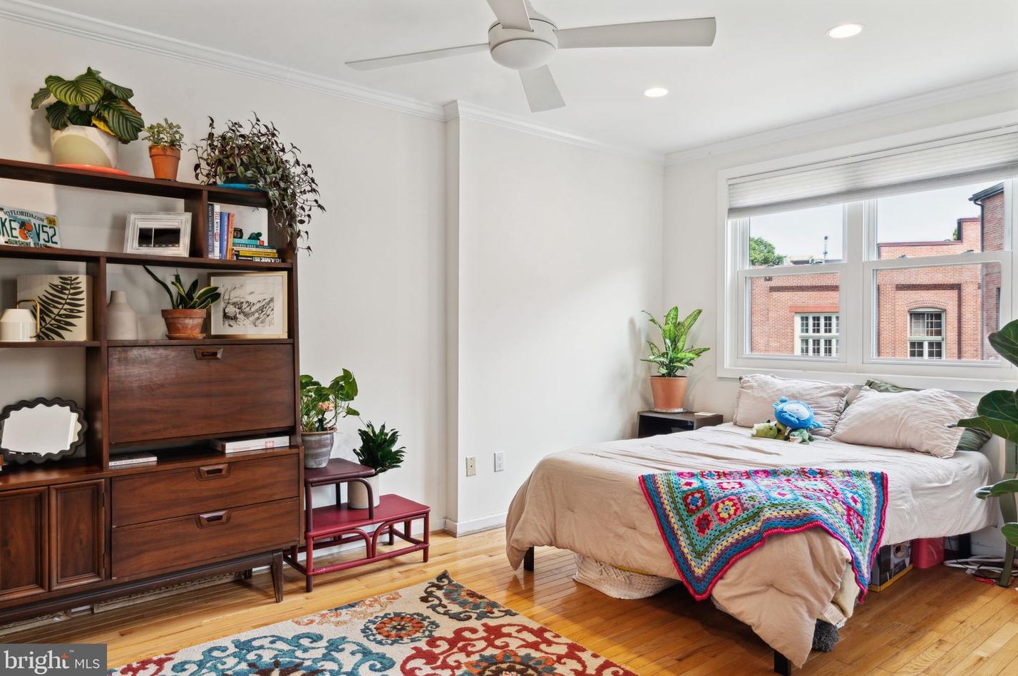 2911 Pennsylvania Ave, Philadelphia PA 19130-1107 exterior