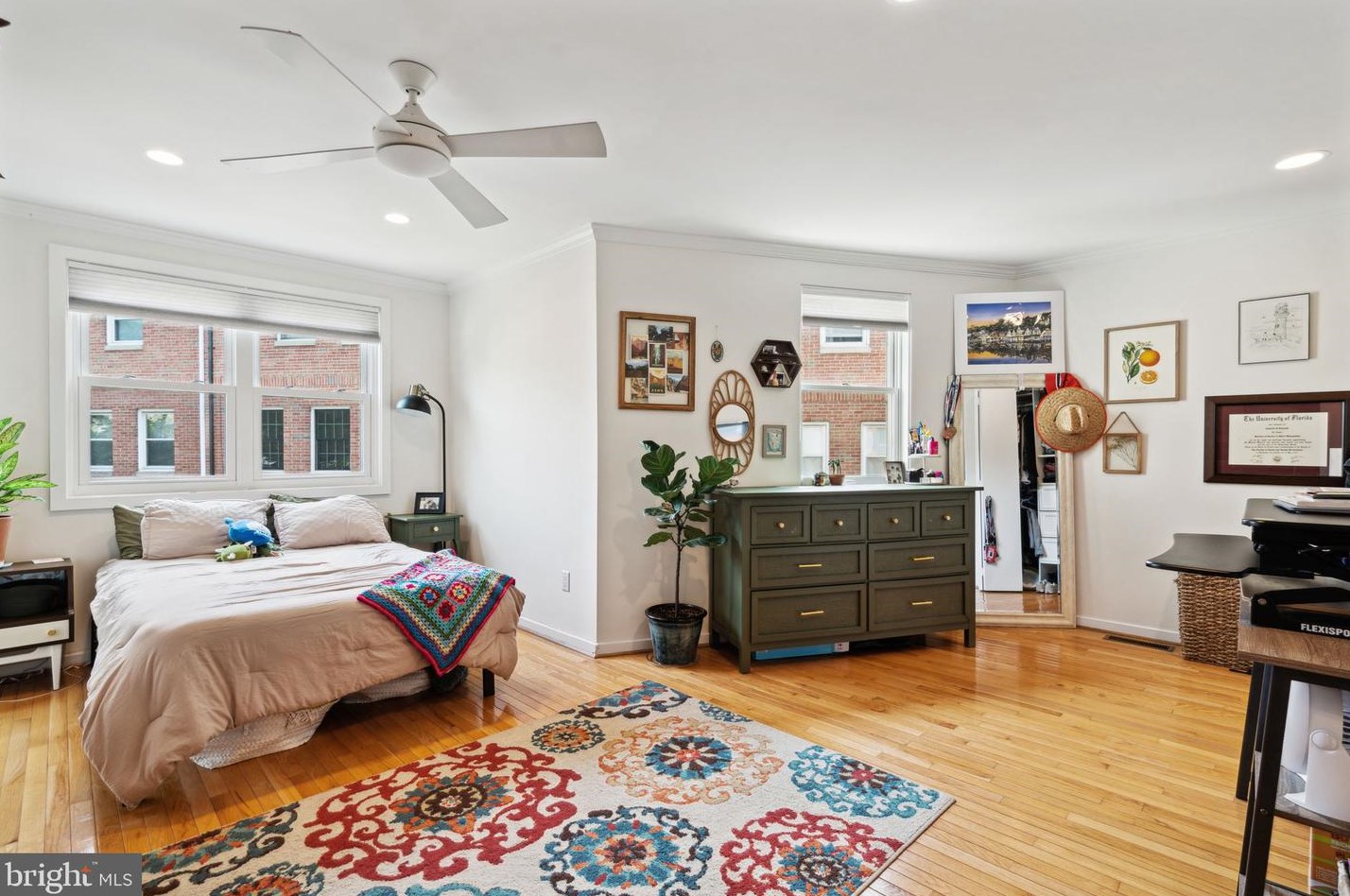 2911 Pennsylvania Ave, Philadelphia PA 19130-1107 exterior