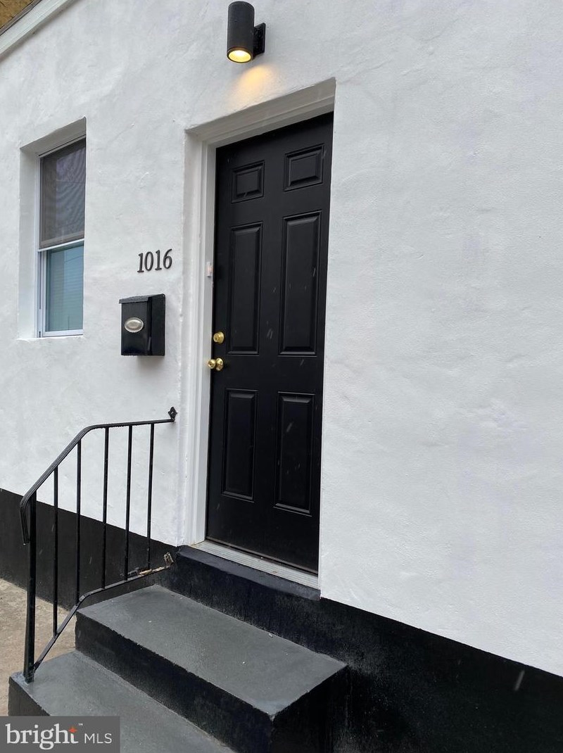 1016 S 12th St #r, Philadelphia, PA 19147