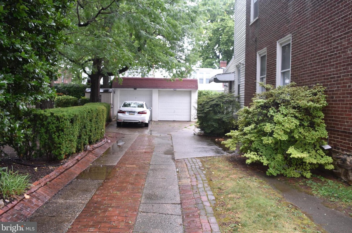 525 Stanwood St, Philadelphia, PA 19111-2306