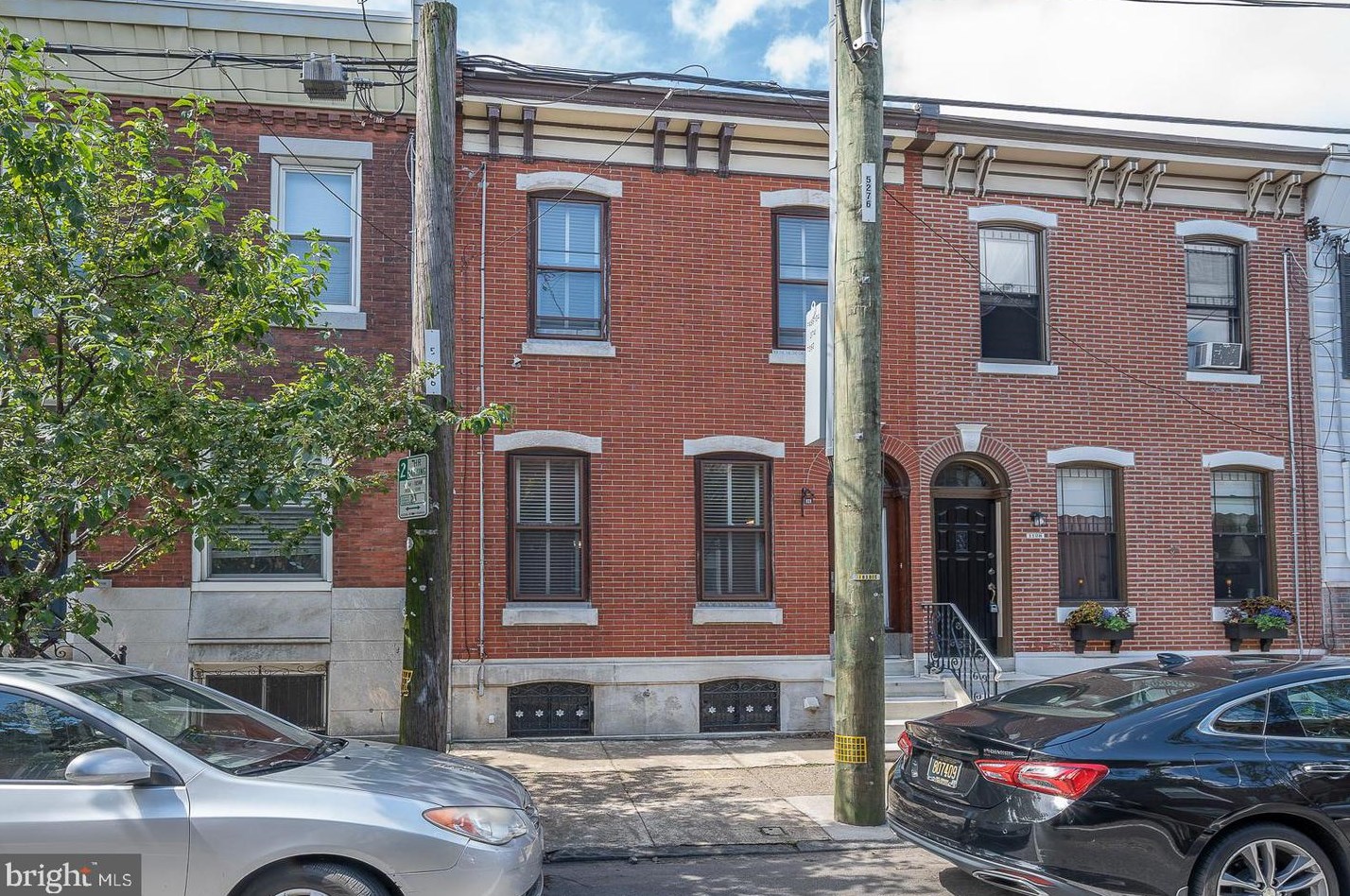 1126 Tasker St, Philadelphia, PA 19148-1128