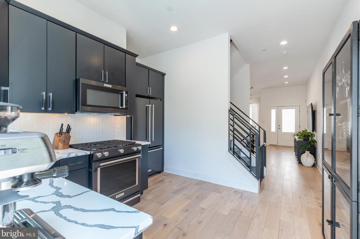 426 Miller St, Philadelphia PA  19125-2615 exterior
