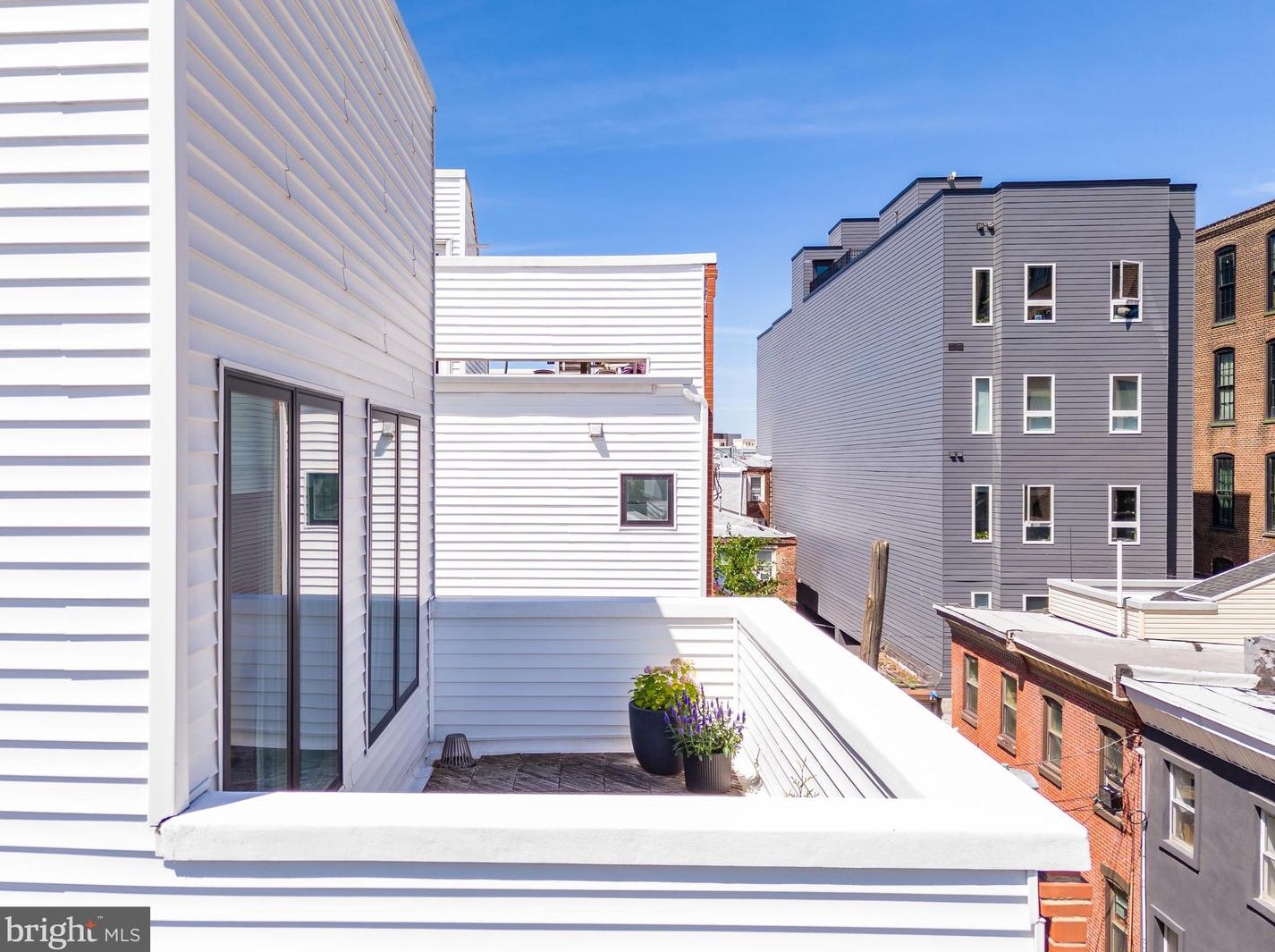 426 Miller St, Philadelphia PA  19125-2615 exterior