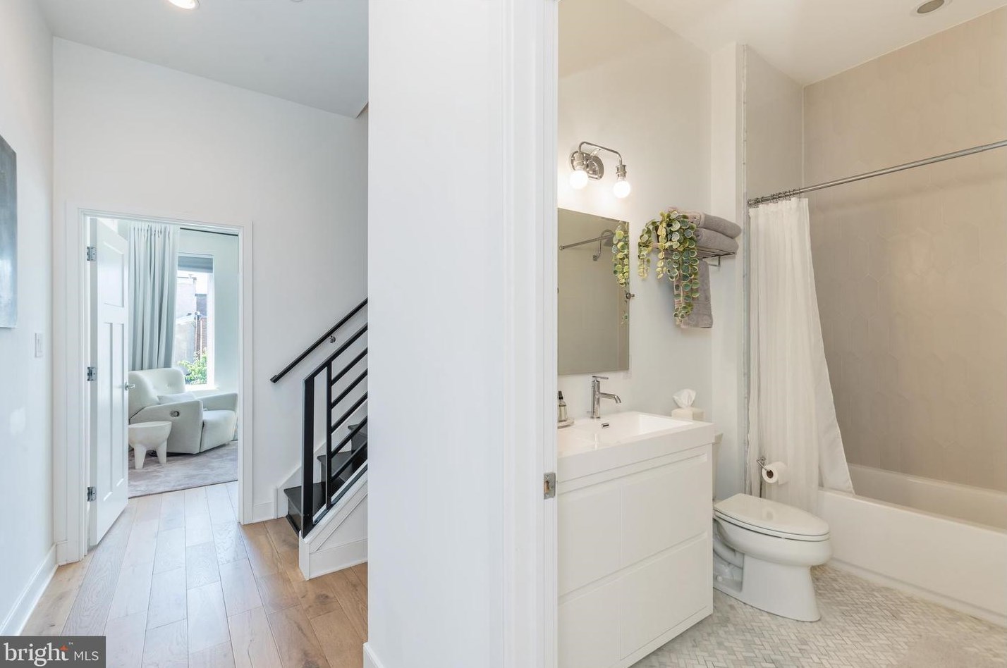 426 Miller St, Philadelphia PA  19125-2615 exterior