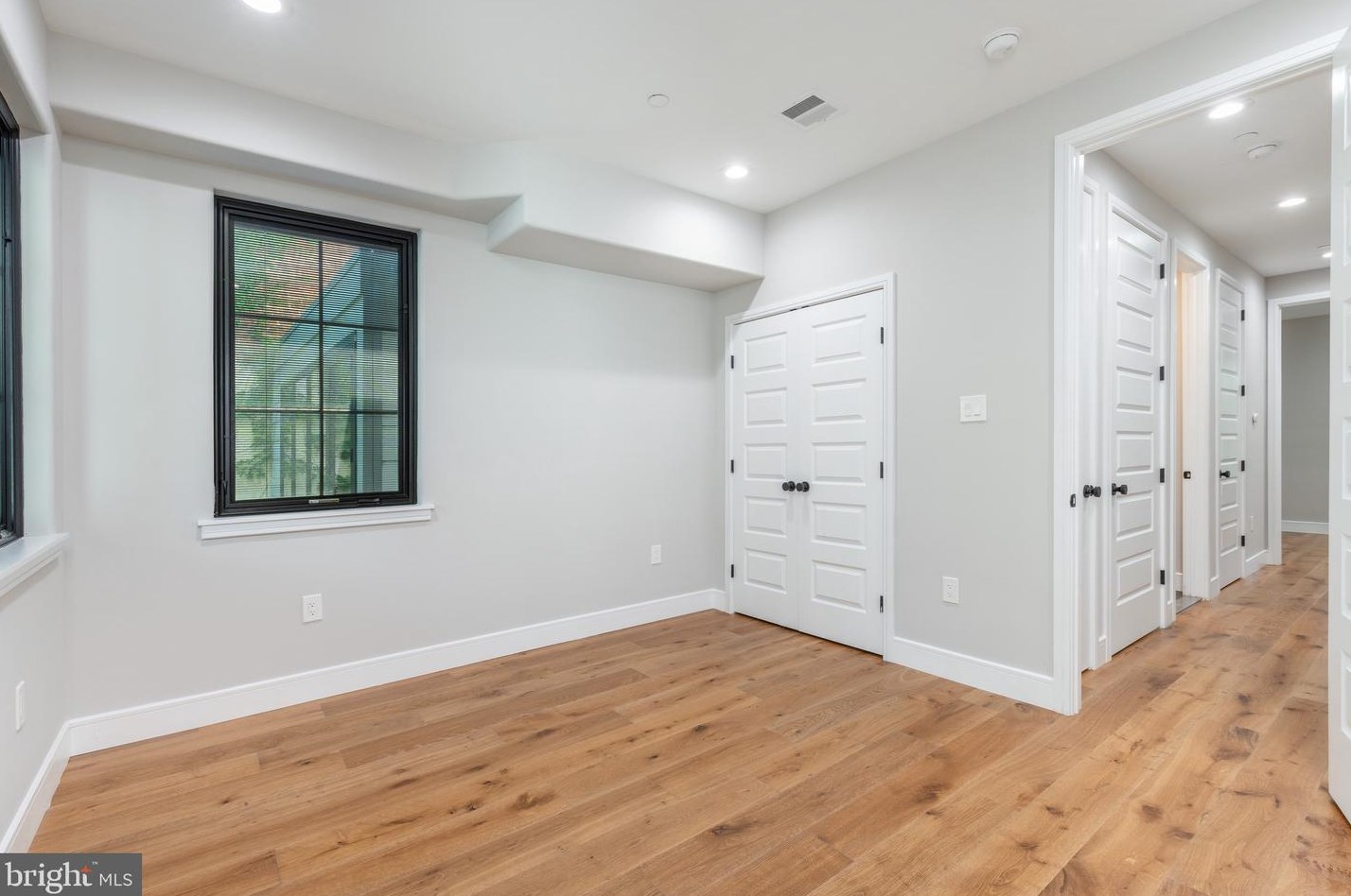 2211 Naudain St, Philadelphia PA  19146-1109 exterior