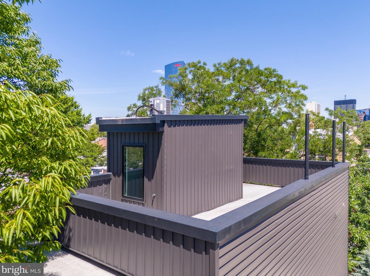 2211 Naudain St, Philadelphia PA  19146-1109 exterior