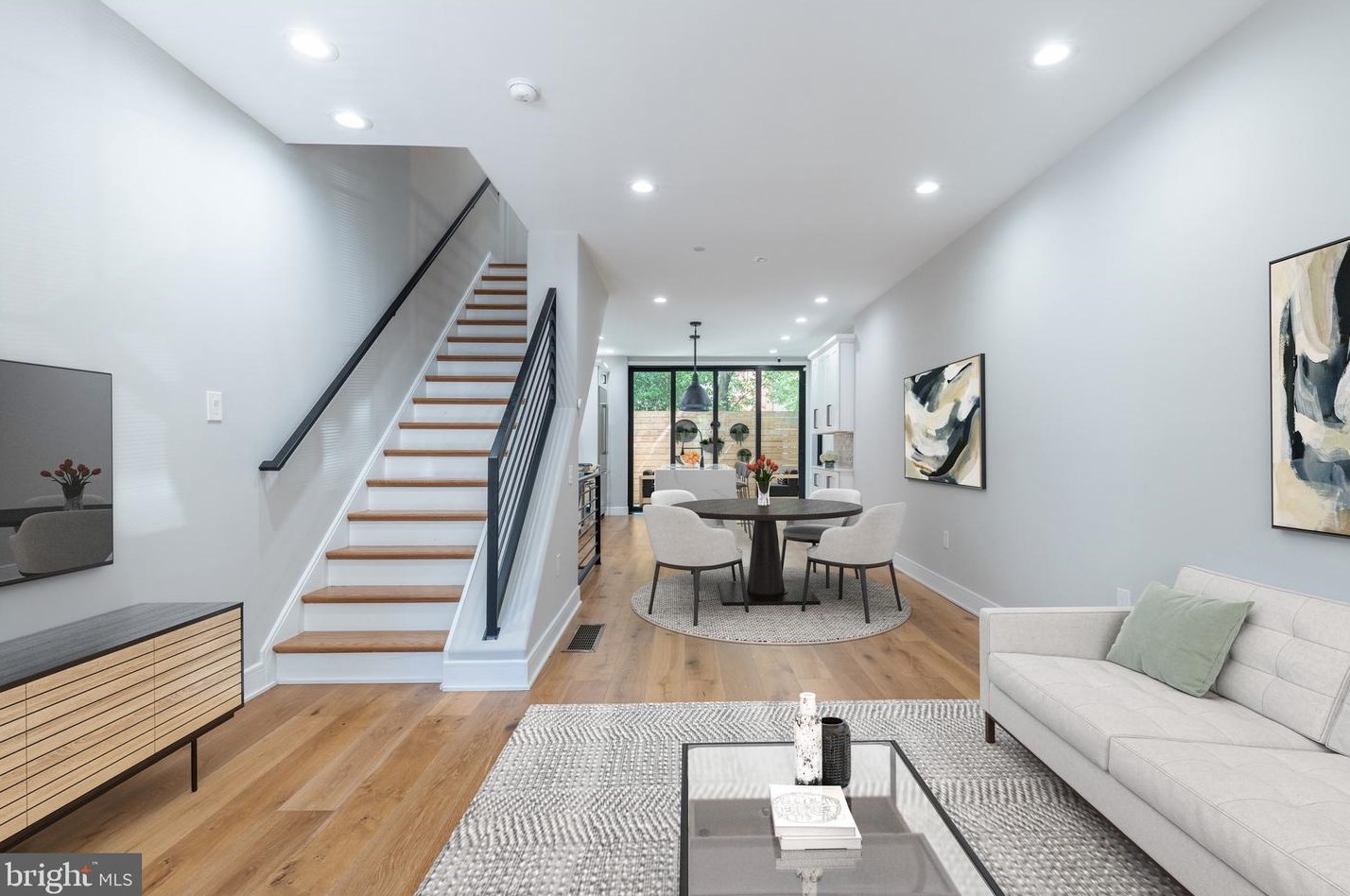 2211 Naudain St, Philadelphia PA  19146-1109 exterior