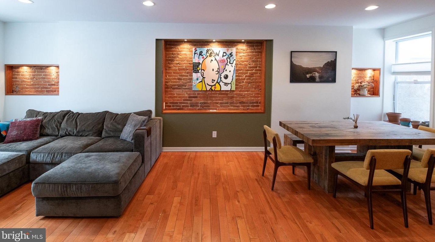 1114 S 22nd St, Philadelphia, PA 19146
