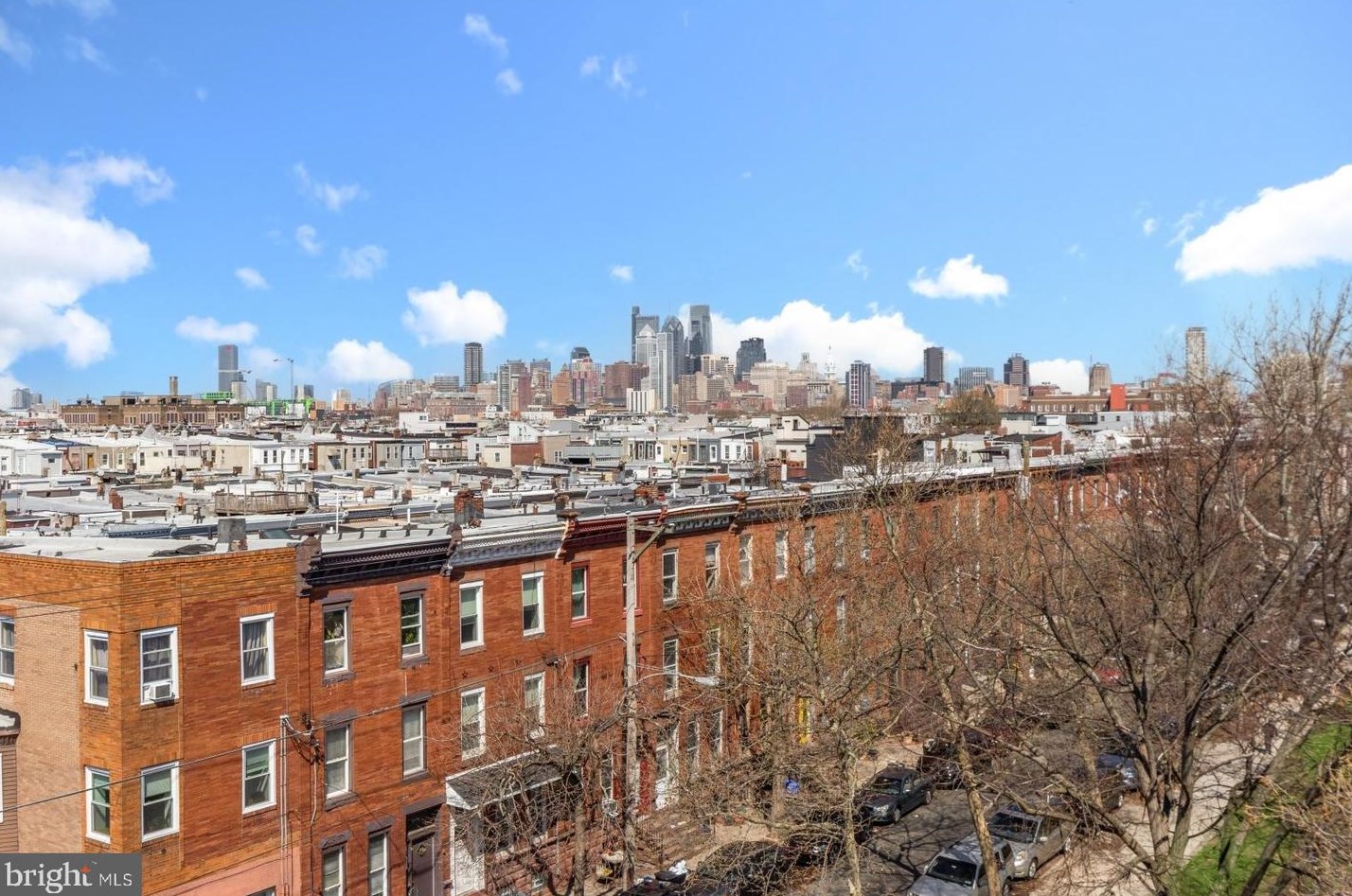 1701 S 4th St #402, Philadelphia, PA 19148