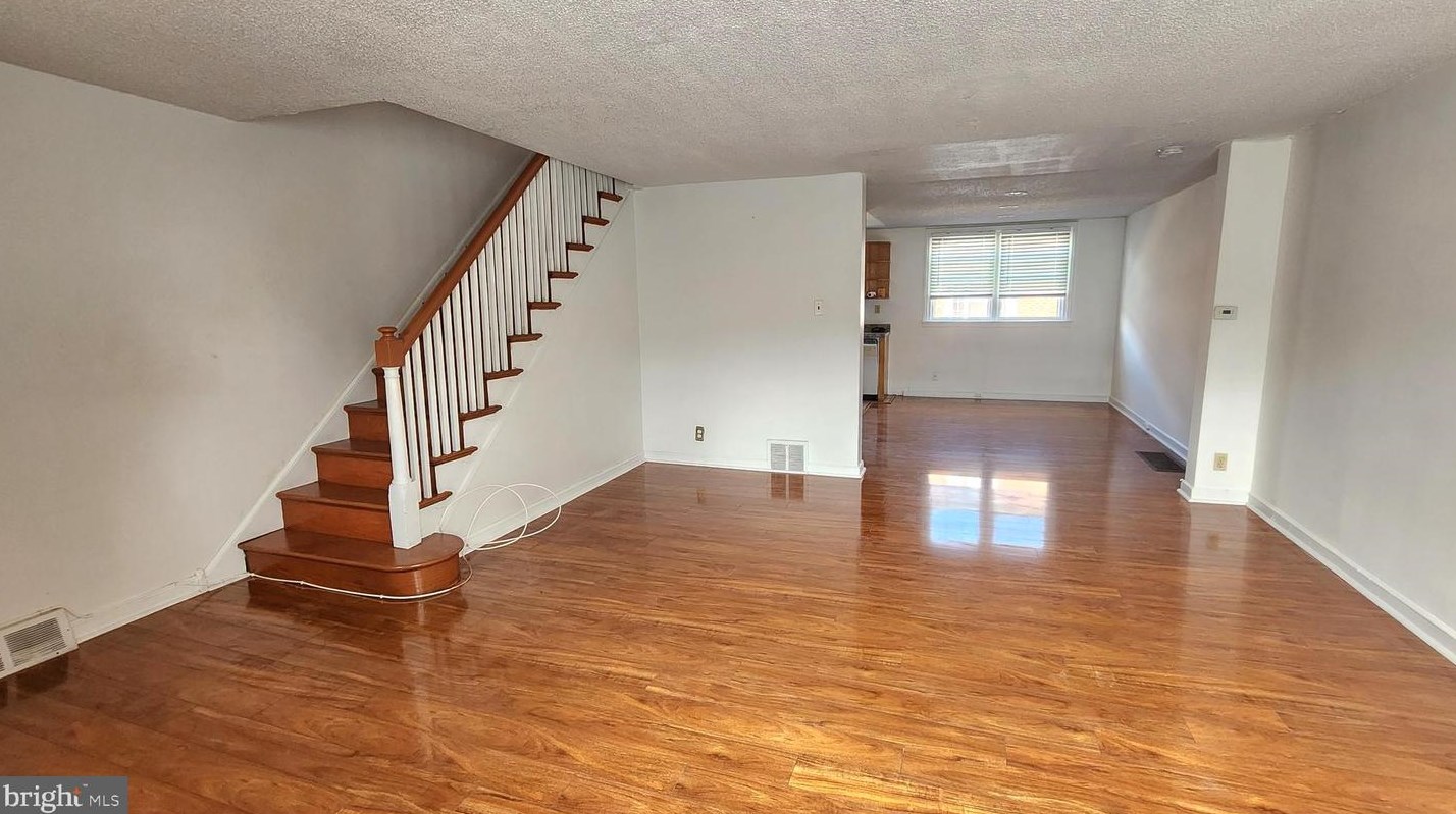 2943 Levick St, Philadelphia, PA 19149-3031