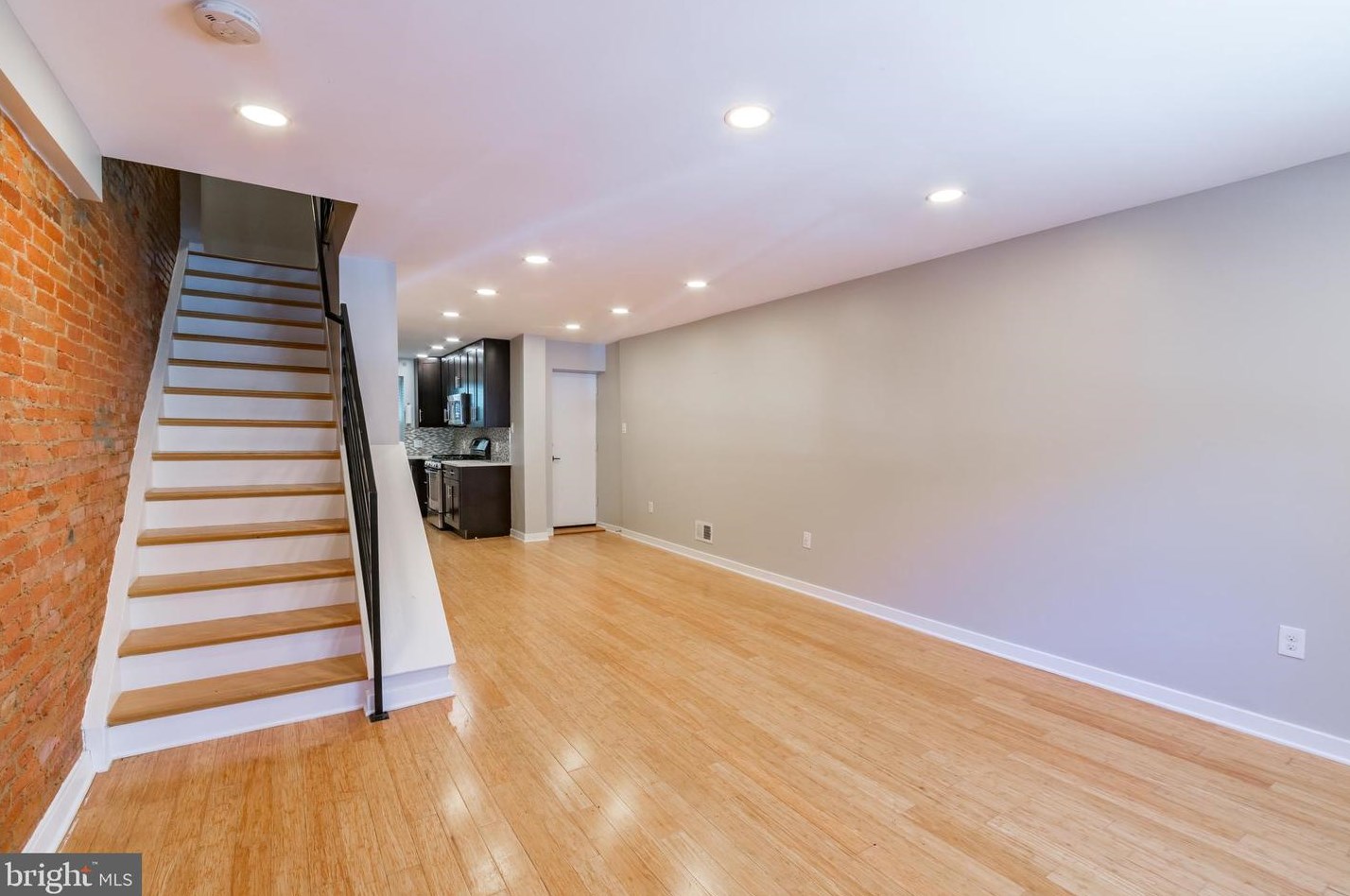 2208 Montrose St, Philadelphia, PA 19146