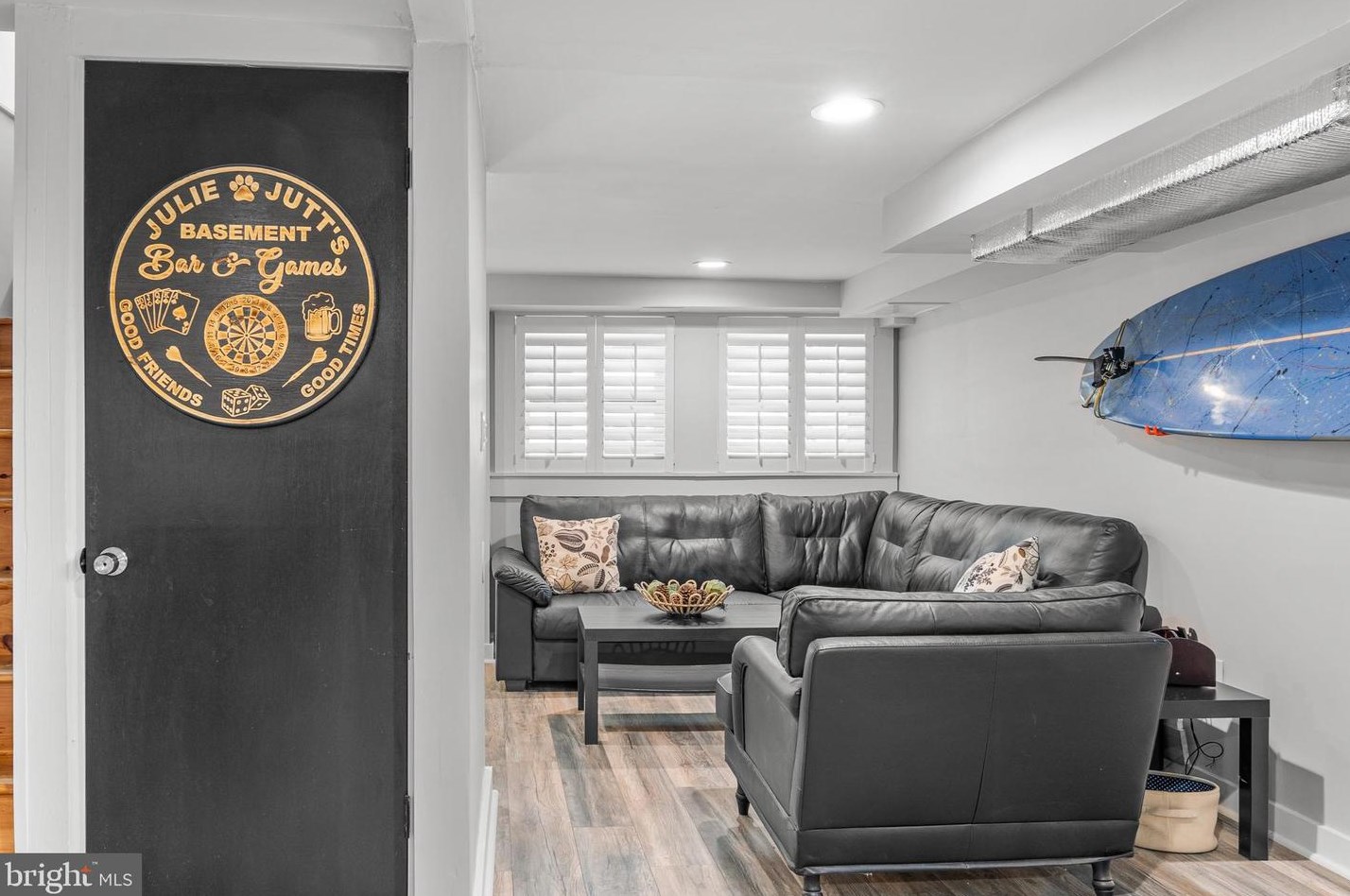 619 Shawmont Ave, Philadelphia PA 19128-3124 exterior