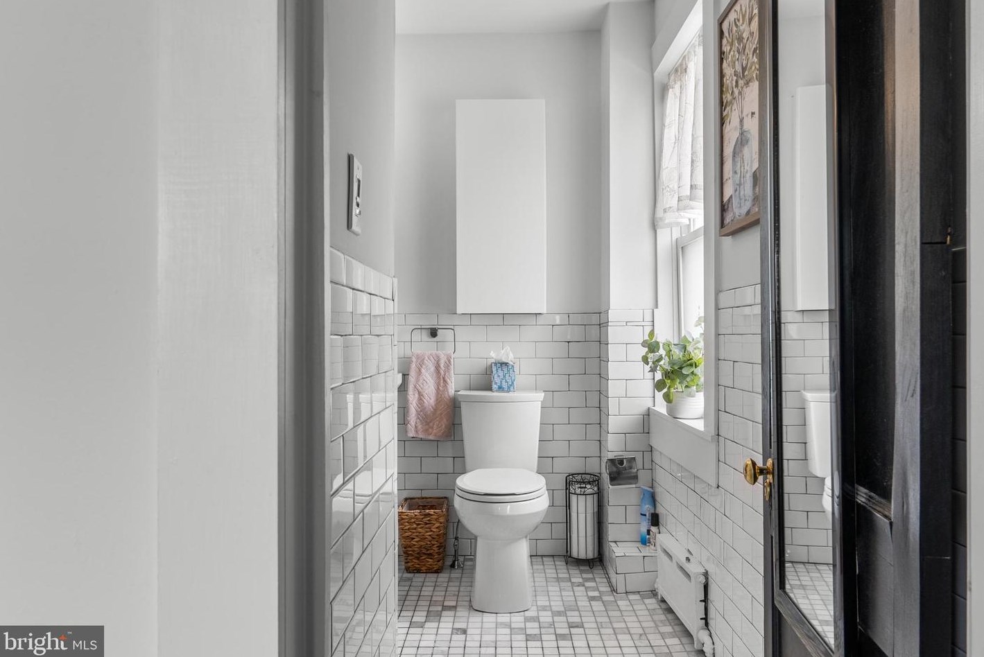 619 Shawmont Ave, Philadelphia PA 19128-3124 exterior