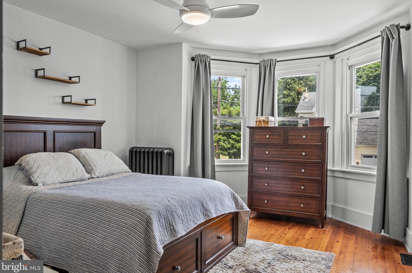 619 Shawmont Ave, Philadelphia PA 19128-3124 exterior