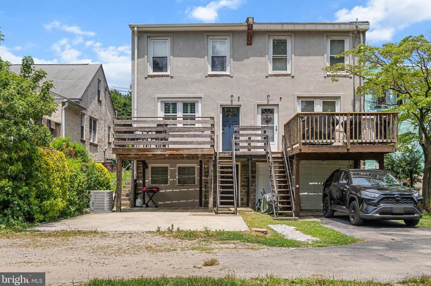 619 Shawmont Ave, Philadelphia PA 19128-3124 exterior