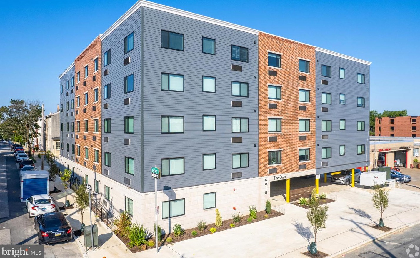 6618 Ridge Ave, Philadelphia PA  19128-2429 exterior