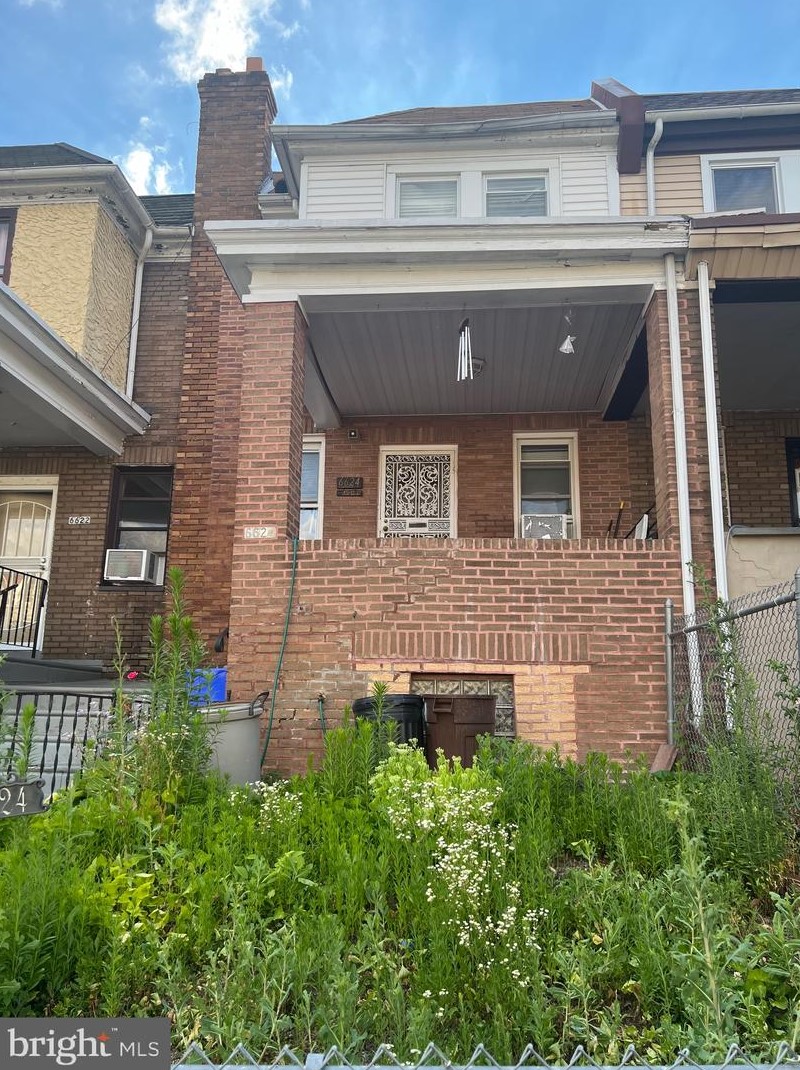 6624 Smedley St, Philadelphia, PA 19126-2756