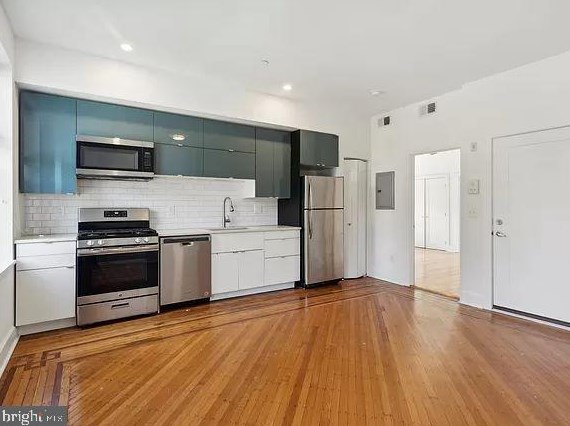 4815 Chester Ave #2f, Philadelphia, PA 19143