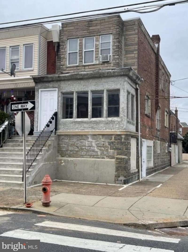 6156 Walker St, Philadelphia PA  19135-3526 exterior
