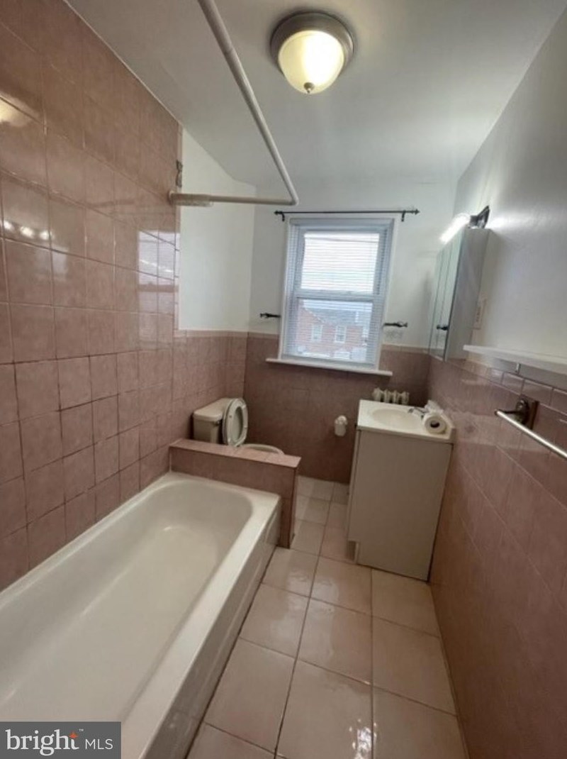 6156 Walker St, Philadelphia PA  19135-3526 exterior