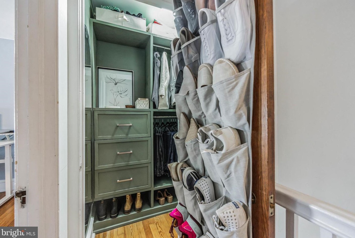 226 Rector St, Philadelphia PA  19128-5035 exterior