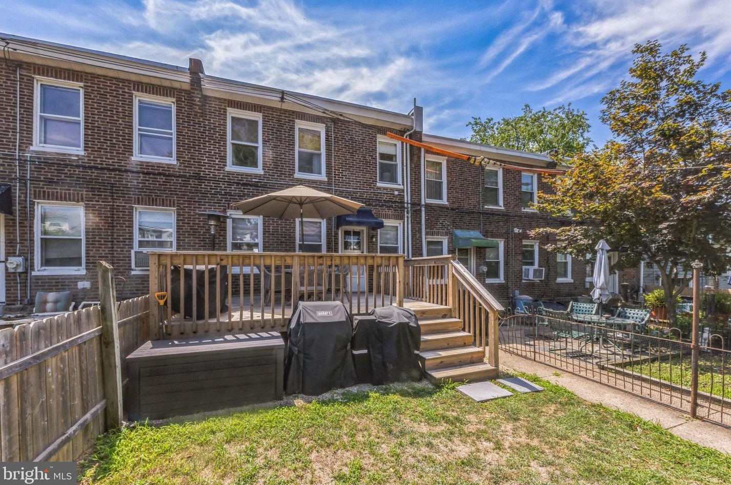 226 Rector St, Philadelphia PA  19128-5035 exterior