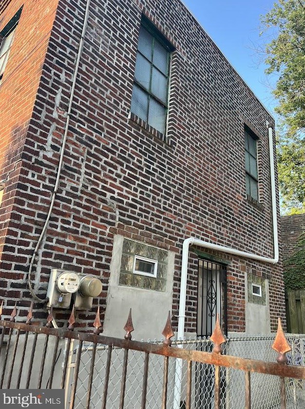 520 Belgrade St, Philadelphia, PA 19125